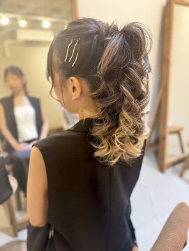 アトムテ(atomte) 高めで華やかポニーテール*