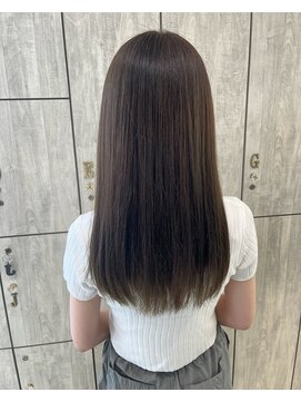 クイーンズゲート 昭和パレス店 赤み消しベージュで叶える！ナチュラルなツヤ髪