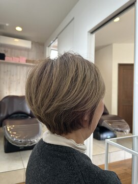 ホッペ(hoppe) 後頭部がきれいに見える大人ショート