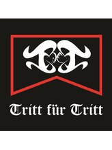 Hair & Make studio Tritt fur Tritt 【トリットフューアトリット】