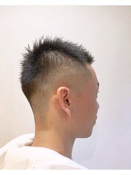 クリリ(KURIRI) 刈り上げショート