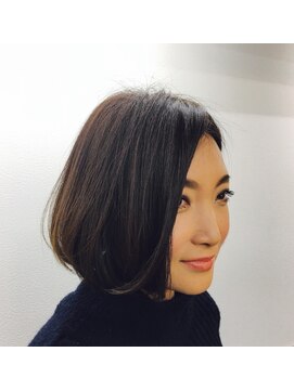 コンセプトラグ(concept RAG) 動きのあるグラデーションボブ