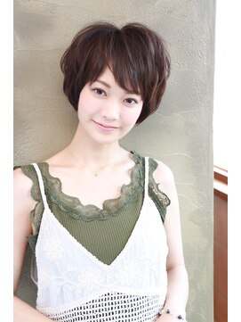 ネオリーブクレア 綱島店(Neolive Krea) 小顔大人ショート☆斜めバング