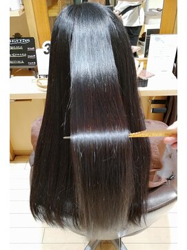 ヘアーレ・ヴィジョン(Hair Re Vision) ストレートロング