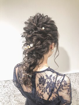 ソフィーズデザイン(Sofi's design) 編みおろしハーフアップアレンジ