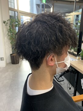 ジーニー 横浜(giinii) スリークショート×ハードツイストスパイラル