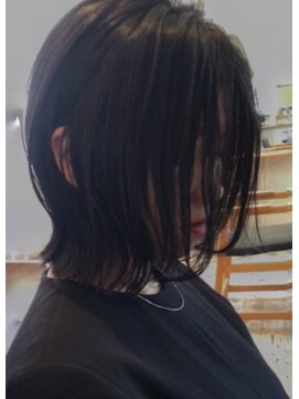 ヘアーデザイン フルーツ(Hair Design FRUITS) アッシュブラック×ミディアム