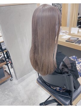 リル(LIL') ハイトーンシルバーベージュ