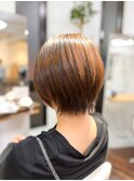 えり足が浮く、ハネるけどショートヘアはできる