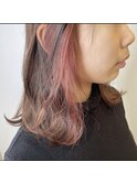 ピンクベージュ×イヤリングカラー