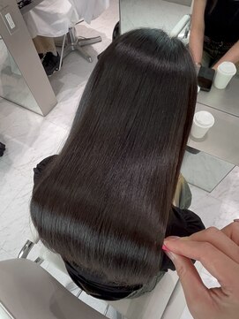 ルミス 銀座(Lumis) ストレートスタイル/艶髪/髪質改善/縮毛矯正/銀座/東銀座