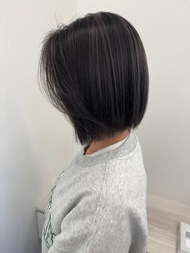 ウィークエンド(WeekenD) グレージュハイライトボブ