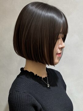 ロイ(Roi) ミニボブ　顔周り　髪質改善
