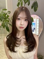 クム(kumu)&nbsp;韓国/レイヤーカット/暗髪/オリーブ/赤味なし/透明感/髪質改善