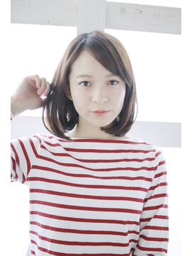 ゴッドハンド 横浜店 大人カジュアルな内巻きボブスタイル