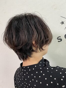 ヘアーアンドスパソシット(HAIR&SPA SOCIT)の写真/《ヘッドスパ無料★》天然保湿成分シアバター配合の白髪染めで、髪を労わりながら染められる♪