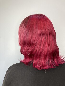 フツーロ 栄(FUTURO) ミディアム×レッド