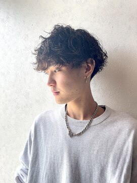 コルク バイ マグ 松本駅前(COLK by Mag) 波巻き束感ショートツーブロックマッシュツイスパコンマヘア