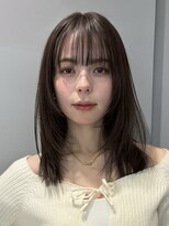 ミディアムレイヤー_くびれヘアアプリコットオレンジ