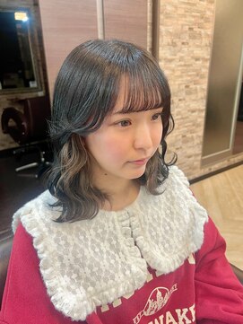 キャラ 池袋本店(CHARA) 地毛を活かしたインナーカラー【池袋インナーカラー】