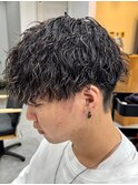 波巻きスパイラルパーマシャドウパーマメンズ刈り上げ緩め30代