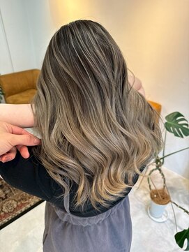 メリー オオサカ(Merly Osaka) ナンバーワン人気！ベージュバレイヤージュ