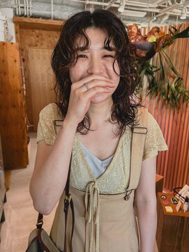 ネイビー(nvy) レイヤーパーマ