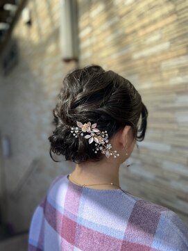 アールヌーベルヴァーグ(ar nouvelle vaugue) まとめ髪がかわいいシニオン