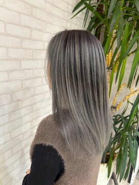 ビス リアン 川口店(Vis lien) 20代30代40代ハイライト外国人風カラープラチナアッシュ