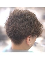 カットハウス はさみの部屋&nbsp;大人女性/ランダムパーマ/刈り上げ/ツーブロ/シアーベージュ
