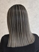 レガシーヘアーデザイン(Legacy hair design)&nbsp;【Taku】シルバーバレイヤージュ　天神/今泉