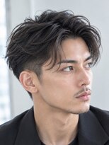 サーカス バイ ビュートリアム 青山(CIRCUS by BEAUTRIUM)&nbsp;大人メンズルーズショート刈り上げセンターパート