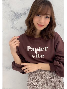 シェノン 梅田(CHAINON) 厚めバングで小顔に見せるヘア/梅田/イルミナ