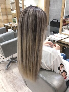 ジゼル(gisele) ハイバレイヤージュ