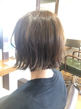 ジッカジッカ(Jicca Zicca) 切りっぱなしボブ