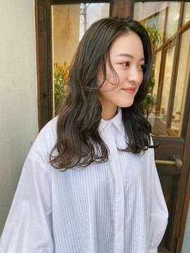 カフネ(CAFUNE) オリーブグレージュ　重ためロング