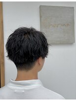 シャルム(charme)&nbsp;刈り上げマッシュ×ソフトツイスト×グレーアッシュ