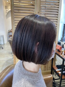 ボタニカル(BOTANICAL) 黒髪ナチュラルストレート髪質改善ワンレン王道ボブ耳かけ小顔