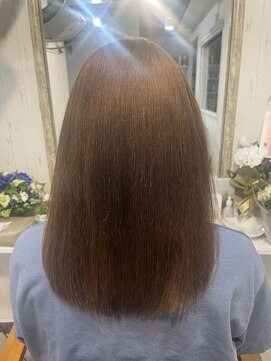 アイリス(Iris) バサバサ広がりくせ毛からしっとりストレートヘアに☆