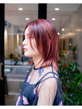 ヤイカ(YAYKA) 暖色系デザインカラーで個性のあるレイヤーミディアム。