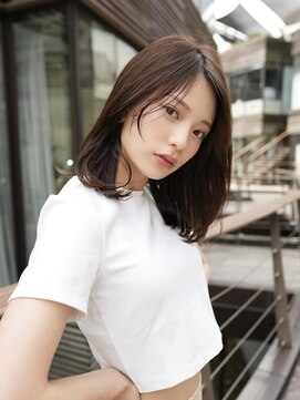 ドットハリス(.Hallis) 大人かわいい/小顔/ミディアムレイヤー/20代30代40代