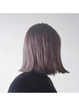 ルッソ チアロ(Lusso chiaro) パープルカラー×ミディアムボブ◎30代40代50代