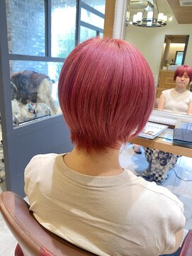 ネオリーブルカ 御茶ノ水店(Neolive Luca) チェリーピンク