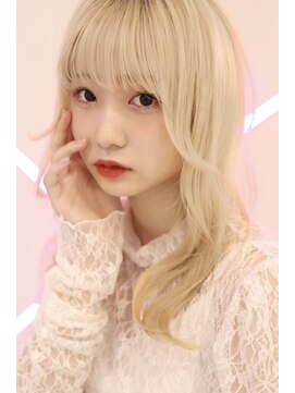 モナバイルーブル(MONA by Louvre) 【MONA】ホワイトブロンド