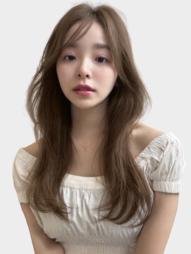 ユーフォリア 渋谷グランデ(Euphoria SHIBUYA GRANDE) くびれヘア ベージュカラー レイヤーカット 斜めバング