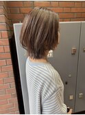 ハイライトベージュ×ミディアムウルフ