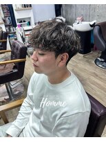オムファミーユラグ(homme, famille raugh) シャドウパーマ