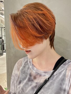 ピークアブー 銀座並木通り(PEEK-A-BOO) ショートウルフ/センターパートウルフ/オレンジカラー/デザイン