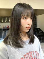 ヴァンクシー バイ ルナ(VANKCY by Luna) クラゲヘアー オリーブグレー 小顔 ココアベージュ 黒髪 登戸