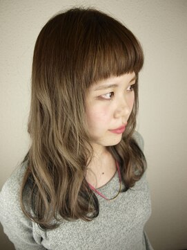 ココロカラ(Cocorokara) 厚めバングに無造作ウェーブの愛されセミディ♪